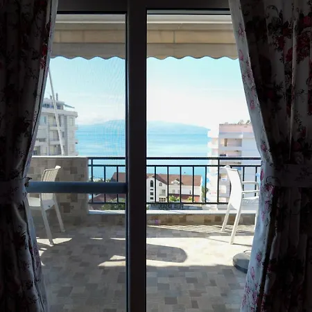 Sion 21 , A Three Bedroom In The Center Of The City *